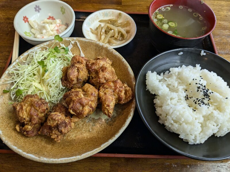 唐揚げ定食